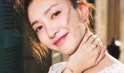 女明星资讯,揭秘女明星们的时尚风采与幕后故事